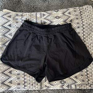 Size 12 GENTLY worn Lulu shorts